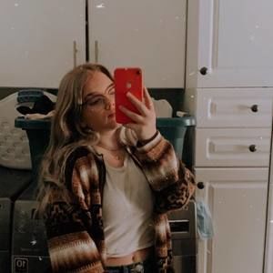 Meet your Posher, Ashlee